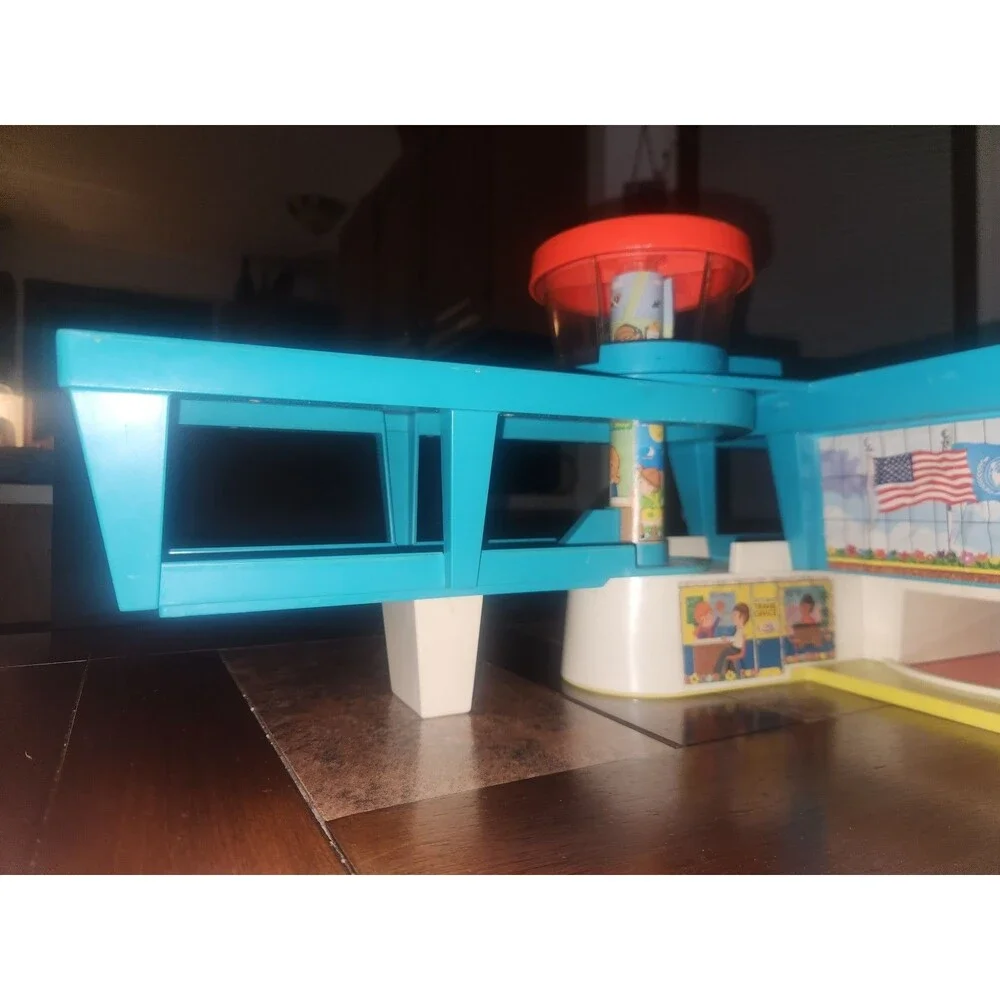 Vintage Fisher-Price Play Family Airport #996 – Main Structure Only​